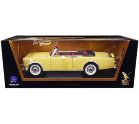 Packard Packard Caribbean 1953 - 1:18 - Road Signature Packard Packard Caribbean 1953 - 1:18 - Road Signature
