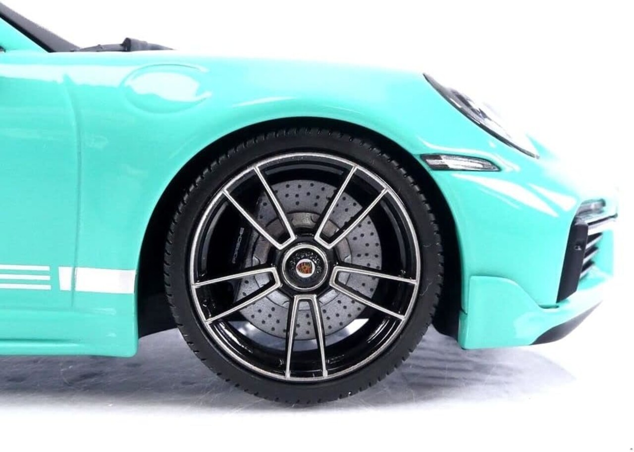 Porsche Porsche 911 Turbo S Sport Design Package 2021 - 1:18 - Minichamps