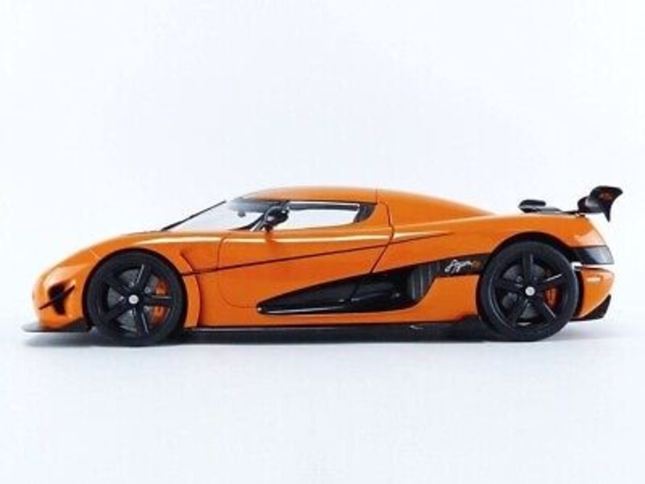 Koenigsegg Koenigsegg Agera RS 2015 - 1:18 - AUTOart Koenigsegg Koenigsegg Agera RS 2015 - 1:18 - AUTOart