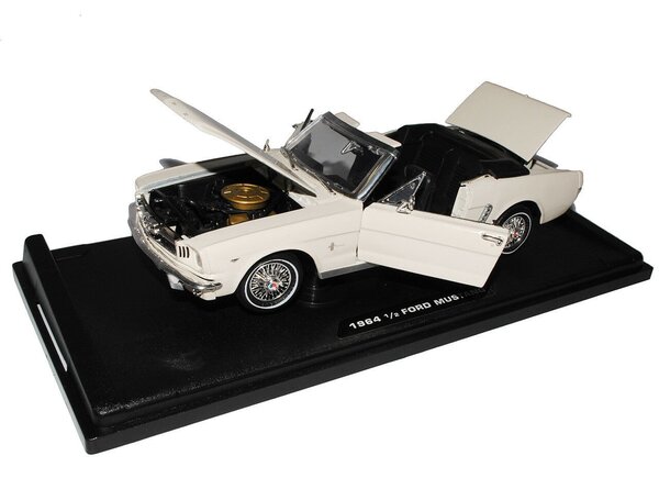 Ford Ford Mustang 1964 1/2 - 1:18 - Motor Max Ford Ford Mustang 1964 1/2 - 1:18 - Motor Max