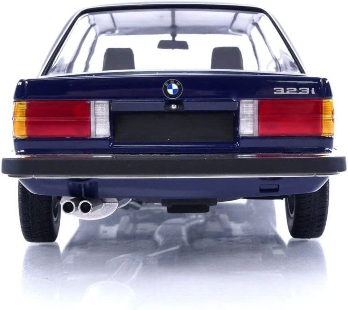 BMW BMW 323i 1982 - 1:18 - Minichamps