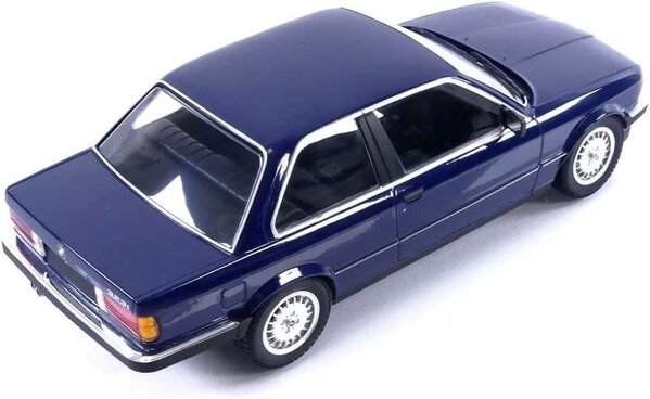 BMW BMW 323i 1982 - 1:18 - Minichamps