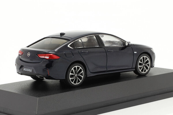 Opel Opel Insignia Grand Sport - 1:43 - iScale Opel Opel Insignia Grand Sport - 1:43 - iScale