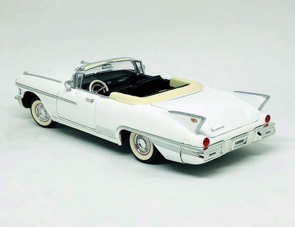 Cadillac Cadillac Eldorado Biarritz 1958 - 1:18 - Road Signature Cadillac Cadillac Eldorado Biarritz 1958 - 1:18 - Road Signature