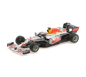 Formule 1 Red Bull Racing Honda RB16B #33 2nd Turkish GP 2021 - 1:43 - Minichamps Formule 1 Red Bull Racing Honda RB16B #33 2nd Turkish GP 2021 - 1:43 - Minichamps