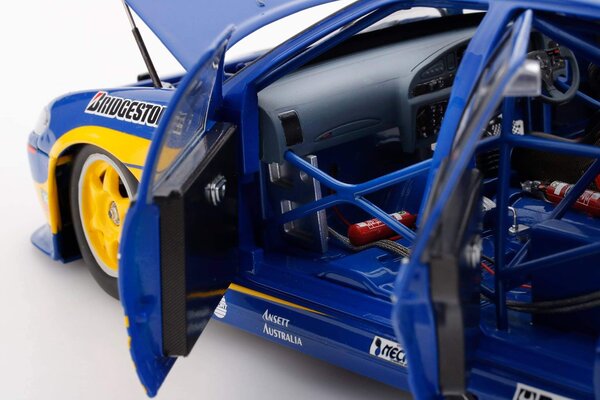 Ford Ford Pack Leader Racing #301 Bathurst 1996 - 1:18 - Apex Replicas Ford Ford Pack Leader Racing #301 Bathurst 1996 - 1:18 - Apex Replicas