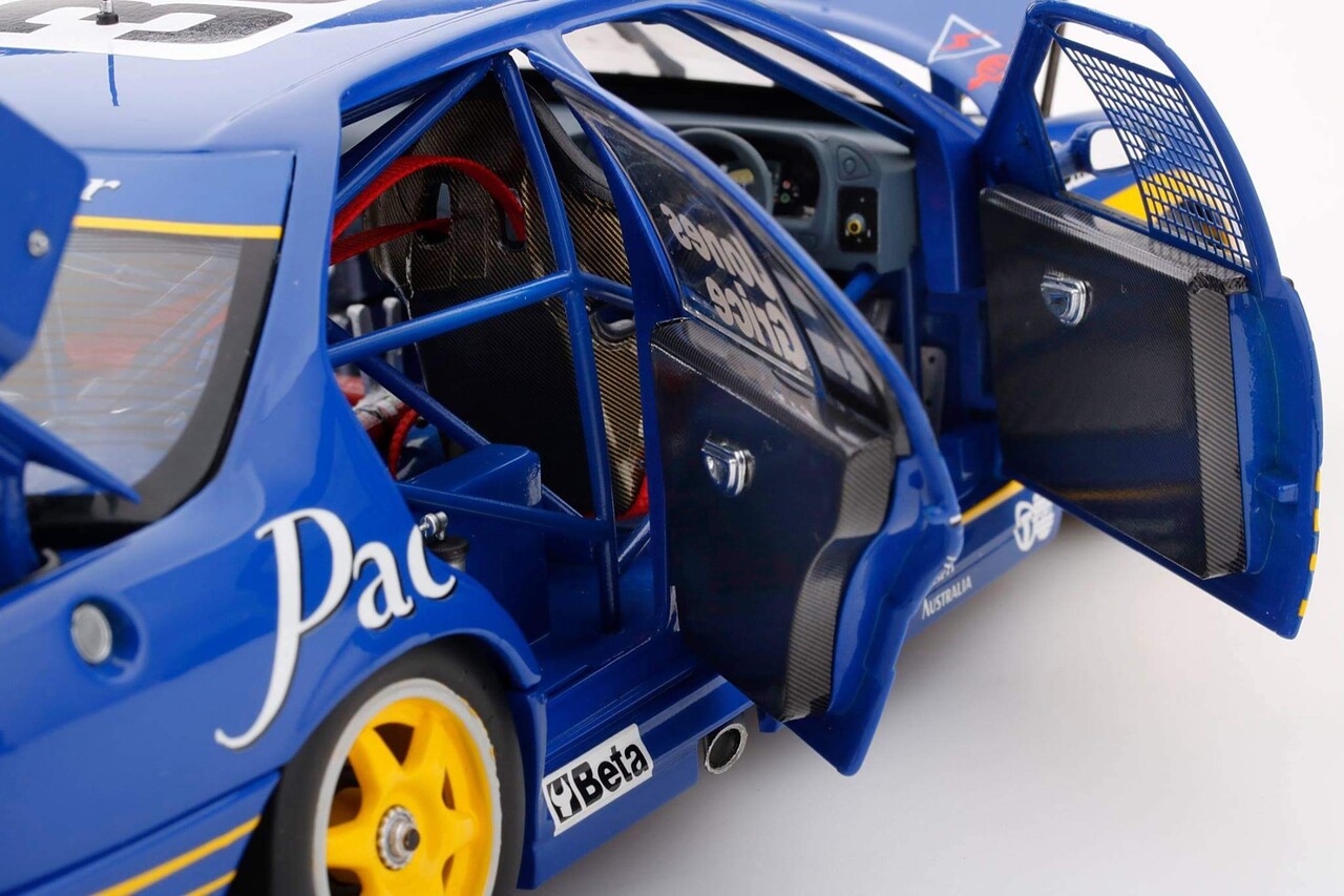 Ford Ford Pack Leader Racing #301 Bathurst 1996 - 1:18 - Apex Replicas Ford Ford Pack Leader Racing #301 Bathurst 1996 - 1:18 - Apex Replicas