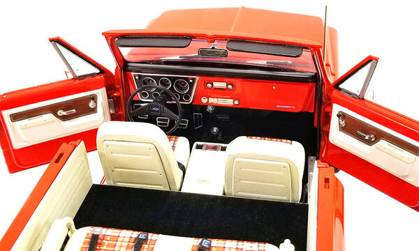 Chevrolet Chevrolet Blazer K5 4x4 Hard Top 1982 Highlander Edition - 1:18 - ACME Chevrolet Chevrolet Blazer K5 4x4 Hard Top 1982 Highlander Edition - 1:18 - ACME