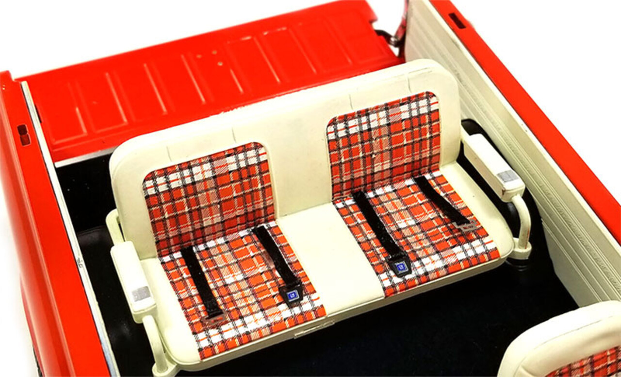 Chevrolet Chevrolet Blazer K5 4x4 Hard Top 1982 Highlander Edition - 1:18 - ACME Chevrolet Chevrolet Blazer K5 4x4 Hard Top 1982 Highlander Edition - 1:18 - ACME