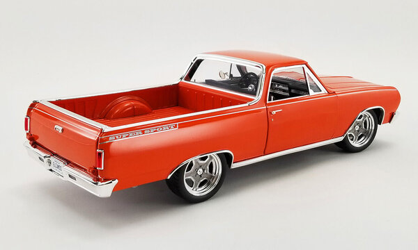 Chevrolet Chevrolet El Camino SS Custom Cruiser Pick-Up 1965 - 1:18 - ACME Chevrolet Chevrolet El Camino SS Custom Cruiser Pick-Up 1965 - 1:18 - ACME