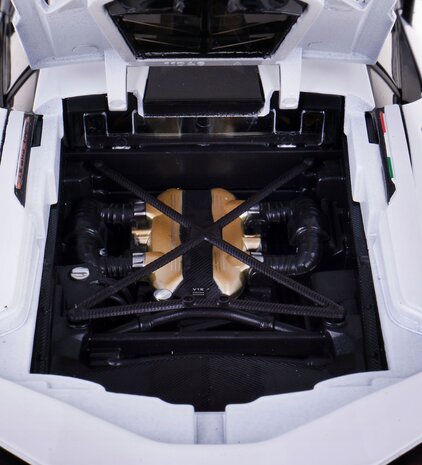 Lamborghini Lamborghini Sián FKP 37 2019 - 1:18 - Bburago Lamborghini Lamborghini Sián FKP 37 2019 - 1:18 - Bburago