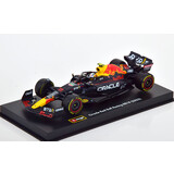 Formule 1 Red Bull RB18 #11 Team Oracle Season Car 2022 (S. Perez) + Helmet + Plastic Showcase - 1:43 - Bburago Formule 1 Red Bull RB18 #11 Team Oracle Season Car 2022 (S. Perez) + Helmet + Plastic Showcase - 1:43 - Bburago