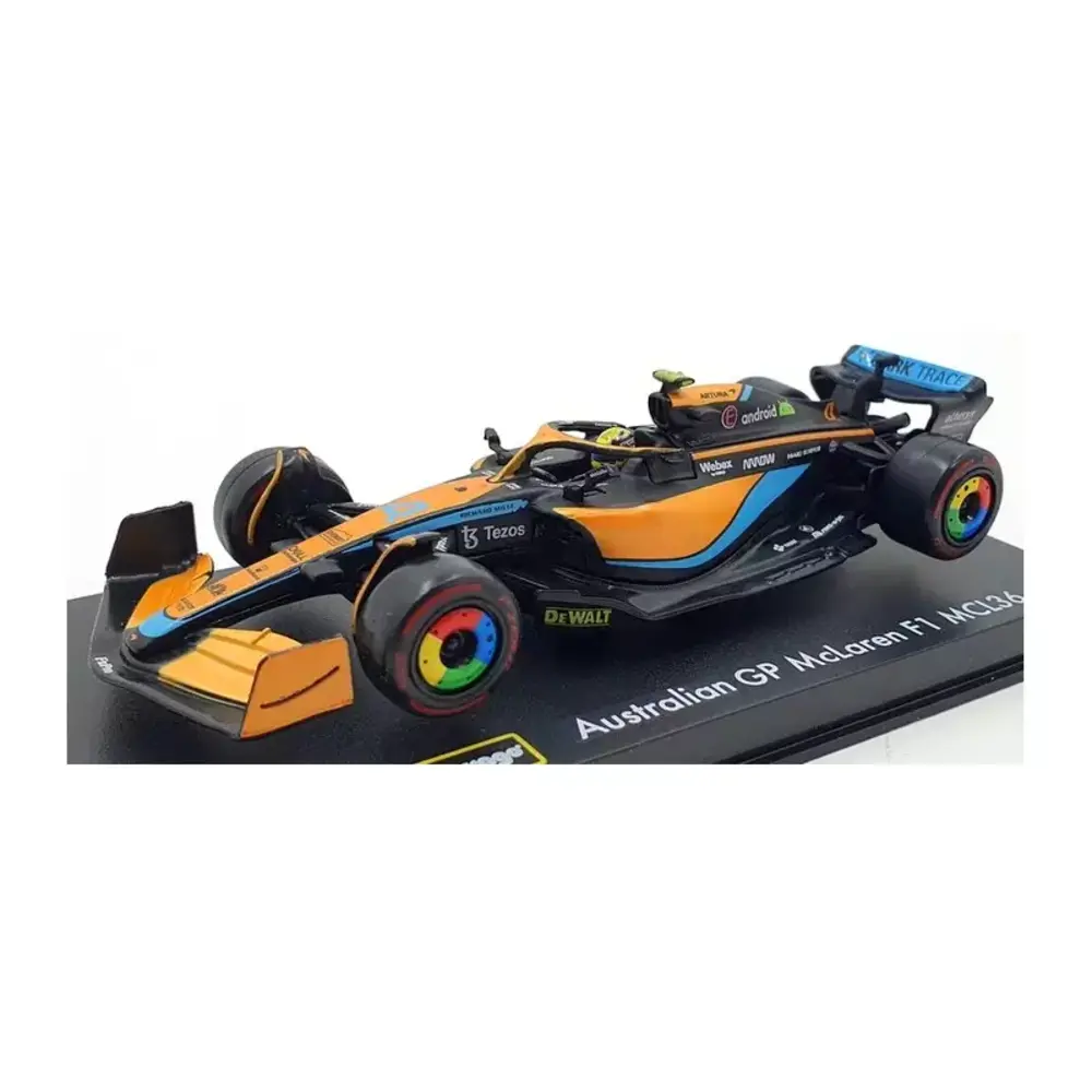 Formule 1 McLaren F1 MCL36 Mercedes Team McLaren #3 GP Australia 2022 + Helmet + Plastic Showcase (D. Ricciardo) - 1:43 - Bburago Formule 1 McLaren F1 MCL36 Mercedes Team McLaren #3 GP Australia 2022 + Helmet + Plastic Showcase (D. Ricciardo) - 1:43 - Bburago