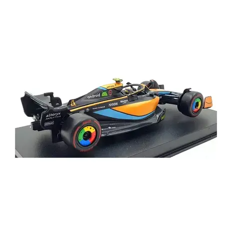 Formule 1 McLaren F1 MCL36 Mercedes Team McLaren #3 GP Australia 2022 + Helmet + Plastic Showcase (D. Ricciardo) - 1:43 - Bburago Formule 1 McLaren F1 MCL36 Mercedes Team McLaren #3 GP Australia 2022 + Helmet + Plastic Showcase (D. Ricciardo) - 1:43 - Bburago