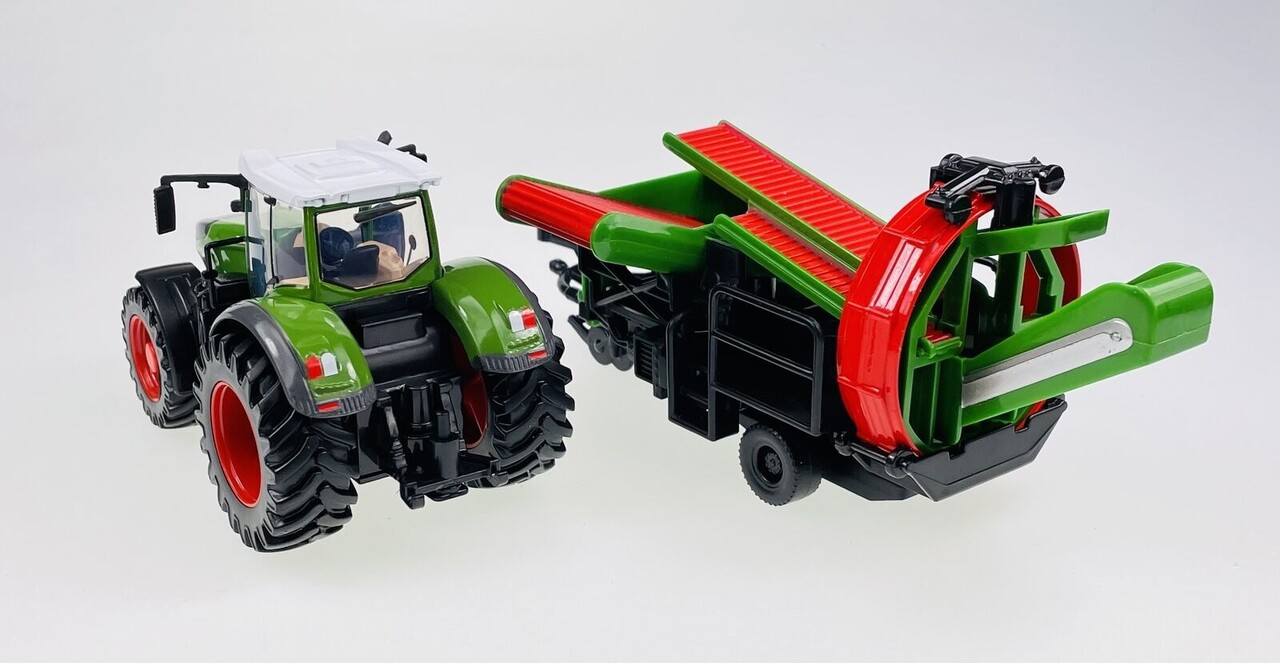 Fendt Fendt Vario 1050 Tractor + Cultivator Trailer 2016 - 1:50 - Bburago Fendt Fendt Vario 1050 Tractor + Cultivator Trailer 2016 - 1:50 - Bburago