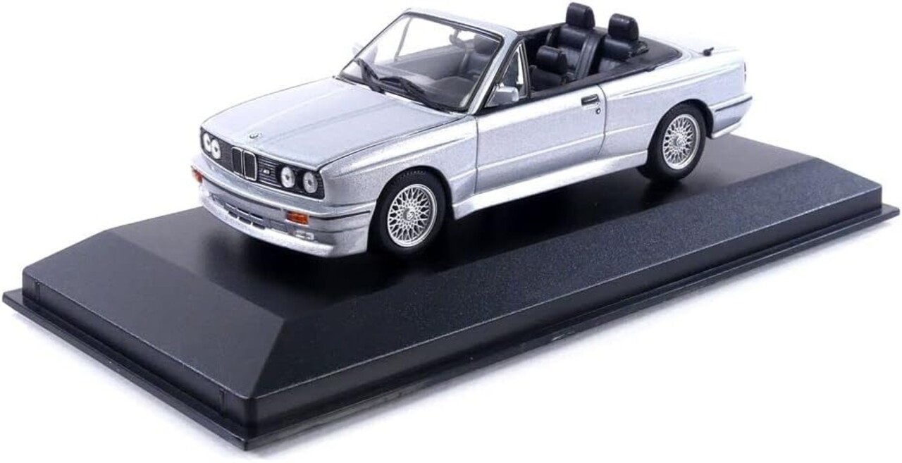 BMW BMW M3 Cabriolet (E30) 1988 - 1:43 - MaXichamps BMW BMW M3 Cabriolet (E30) 1988 - 1:43 - MaXichamps
