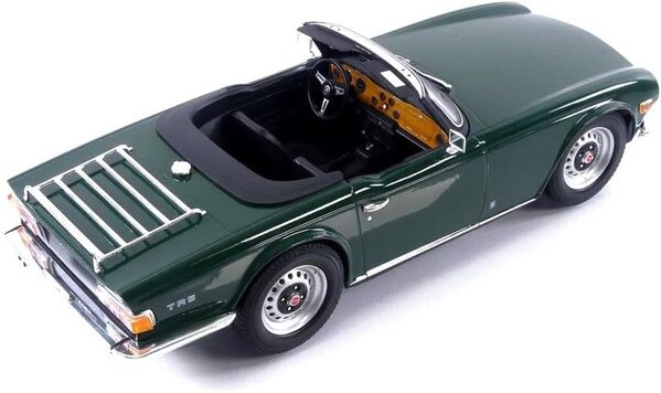 Triumph Triumph TR6 (LHD) 1969 - 1:18 - Minichamps Triumph Triumph TR6 (LHD) 1969 - 1:18 - Minichamps