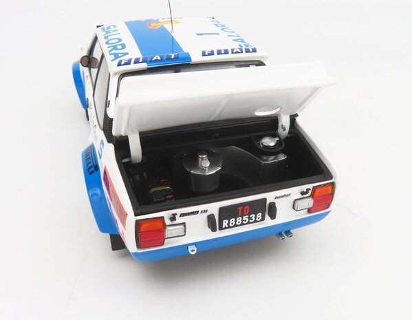 Fiat Fiat 131 Abarth #1 Winner Rally1000 Lakes 1980 - 1:18 - Kyosho Fiat Fiat 131 Abarth #1 Winner Rally1000 Lakes 1980 - 1:18 - Kyosho