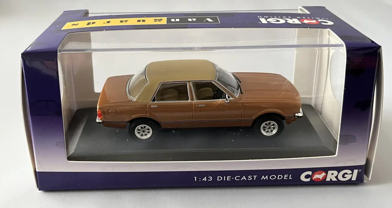 Ford Ford Cortina MKIV 1.6 GL RHD 1976 - 1:43 - Vanguards Ford Ford Cortina MKIV 1.6 GL RHD 1976 - 1:43 - Vanguards