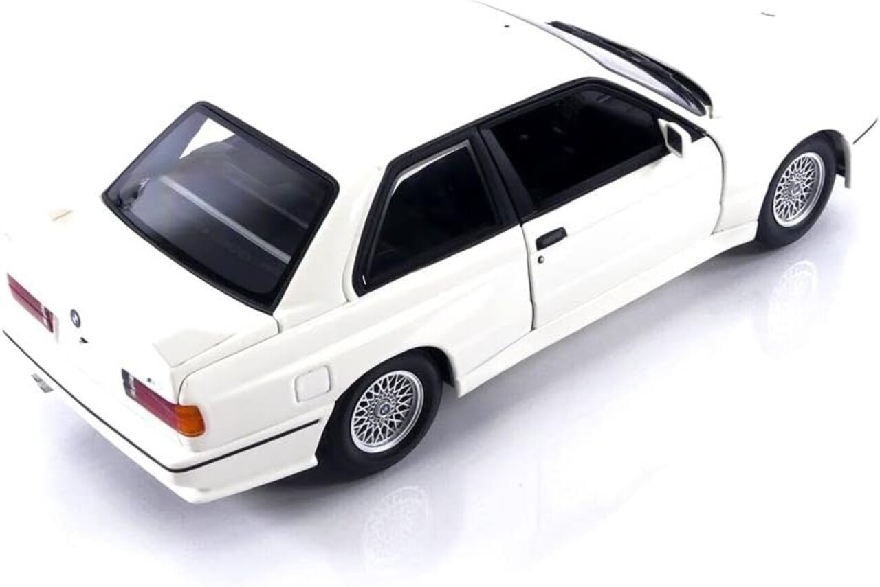 BMW BMW M3 Street 1987 - 1:18 - Minichamps BMW BMW M3 Street 1987 - 1:18 - Minichamps