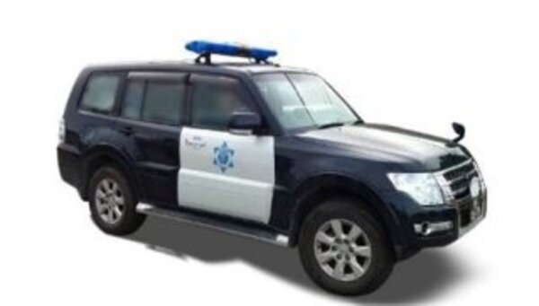 Mitsubishi Mitsubishi Pajero RHD Macau Customs Department - 1:43 - Vitesse Mitsubishi Mitsubishi Pajero RHD Macau Customs Department - 1:43 - Vitesse