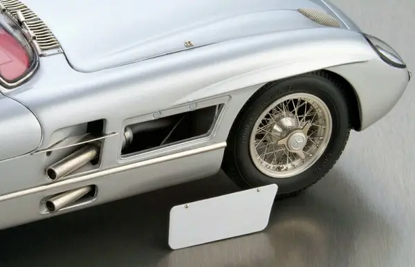 Mercedes-Benz Mercedes-Benz 300 SLR Uhlenhaut Coupe 1955 - 1:18 - CMC