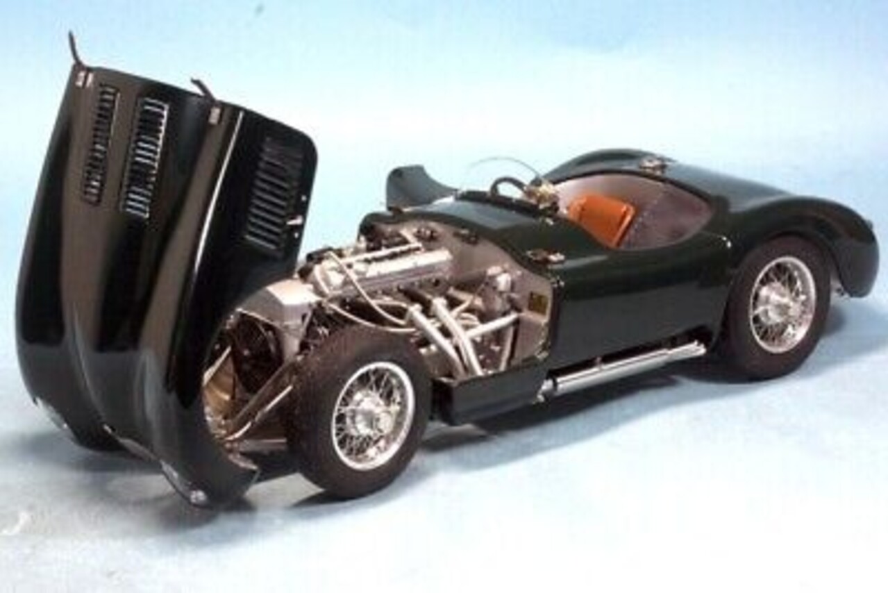 Jaguar Jaguar C-Type Spider Street Version 1952 - 1:18 - CMC