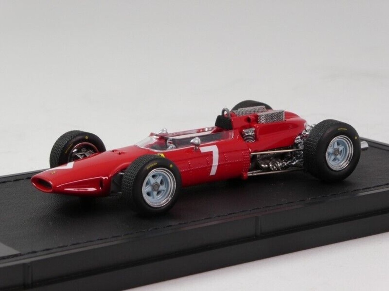 Formule 1 Ferrari 158 #7 Scuderia Ferrari Winner GP Germany 1964 John Surtees World Champion - 1:43 - GP Replicas Formule 1 Ferrari 158 #7 Scuderia Ferrari Winner GP Germany 1964 John Surtees World Champion - 1:43 - GP Replicas