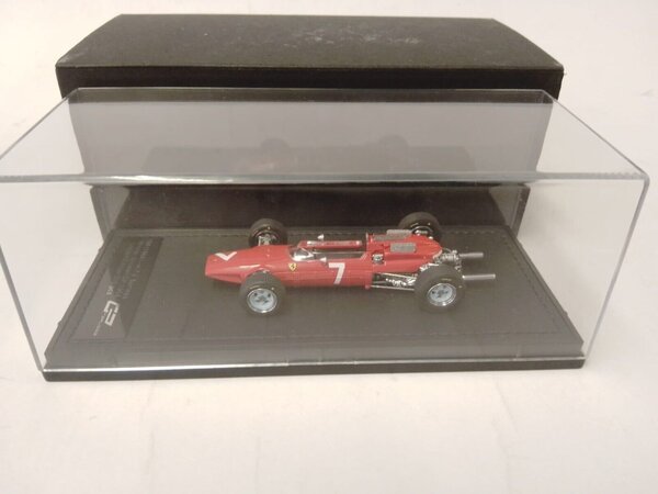 Formule 1 Ferrari 158 #7 Scuderia Ferrari Winner GP Germany 1964 John Surtees World Champion - 1:43 - GP Replicas Formule 1 Ferrari 158 #7 Scuderia Ferrari Winner GP Germany 1964 John Surtees World Champion - 1:43 - GP Replicas