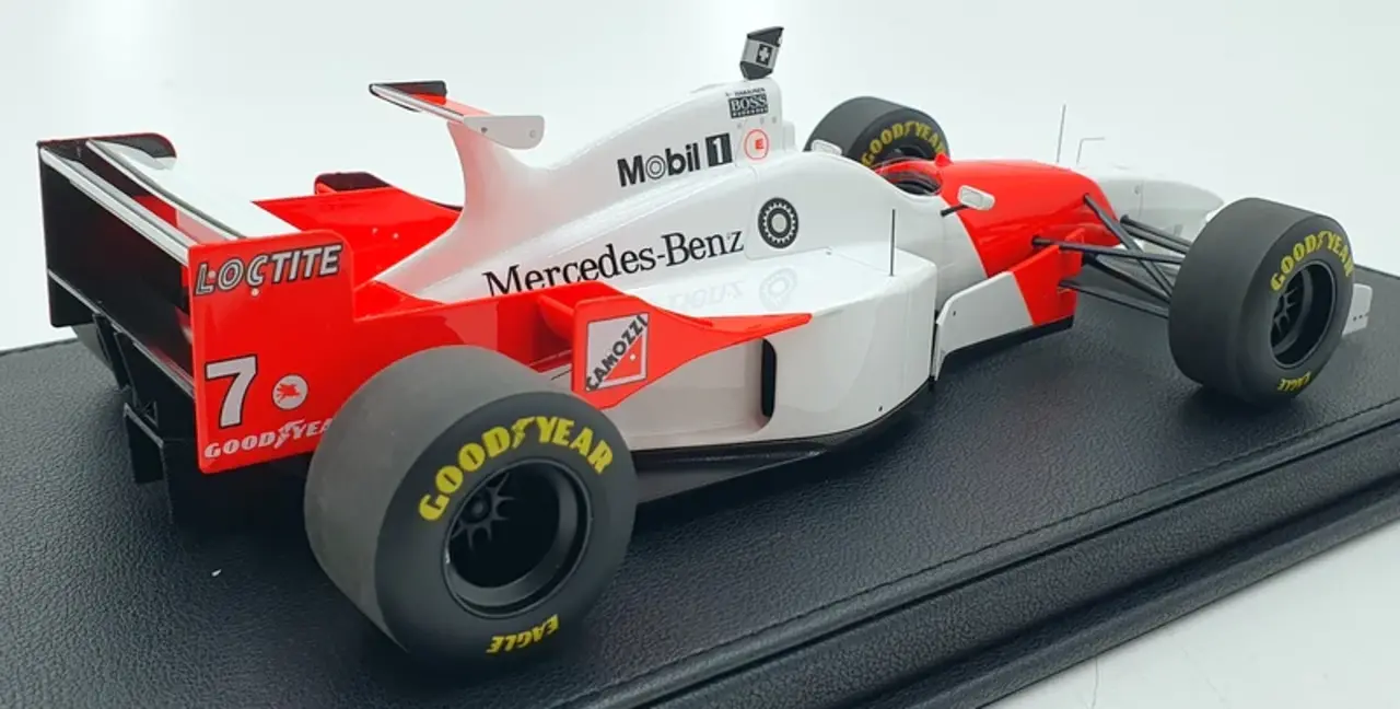 Formule 1 McLaren MP4/11 3.0L V10 #7 Team Mercedes Central Wing 6th GP Monaco 1996 Mika Hakkinen - 1:18 - GP Replicas Formule 1 McLaren MP4/11 3.0L V10 #7 Team Mercedes Central Wing 6th GP Monaco 1996 Mika Hakkinen - 1:18 - GP Replicas