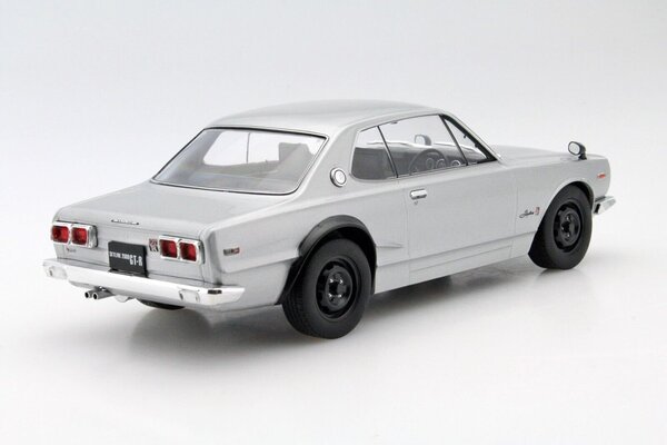 Nissan Nissan Skyline 2000 GT-R KPGC10 - 1:18 - Triple 9 Collection Nissan Nissan Skyline 2000 GT-R KPGC10 - 1:18 - Triple 9 Collection