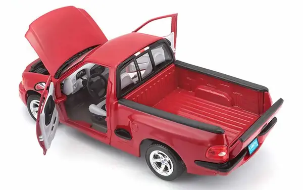 Ford Ford SVT F-150 Lightning - 1:18 - Maisto Ford Ford SVT F-150 Lightning - 1:18 - Maisto