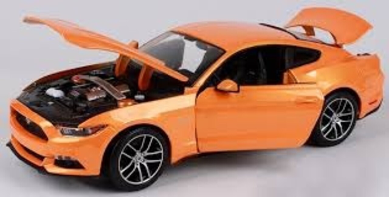 Ford Ford Mustang GT 2015 - 1:18 - Maisto Ford Ford Mustang GT 2015 - 1:18 - Maisto