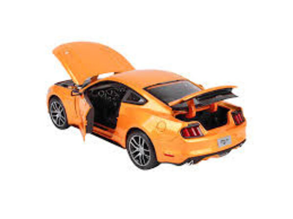 Ford Ford Mustang GT 2015 - 1:18 - Maisto Ford Ford Mustang GT 2015 - 1:18 - Maisto