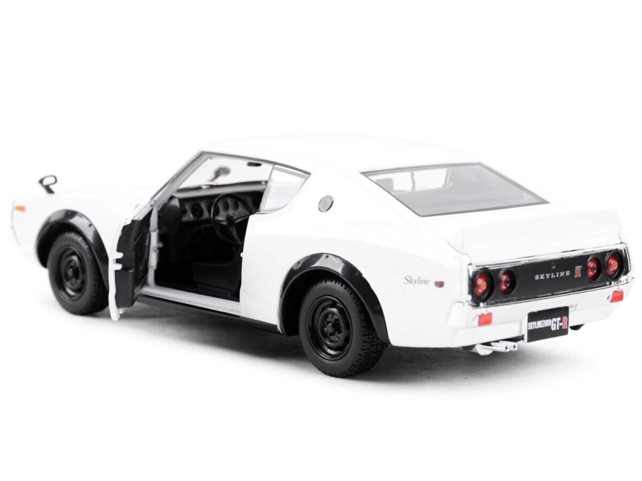 Nissan Nissan Skyline 2000 GT-R (KPGC110) 1973 - 1:24 - Maisto