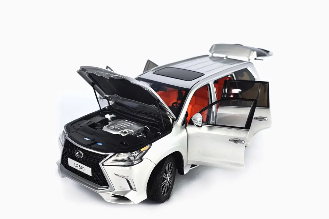 Lexus Lexus LX570 2022 - 1:18 - LCD Model Lexus Lexus LX570 2022 - 1:18 - LCD Model