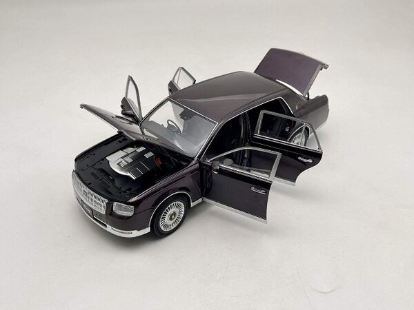 Toyota Toyota Century 2022 - 1:18 - LCD Model Toyota Toyota Century 2022 - 1:18 - LCD Model