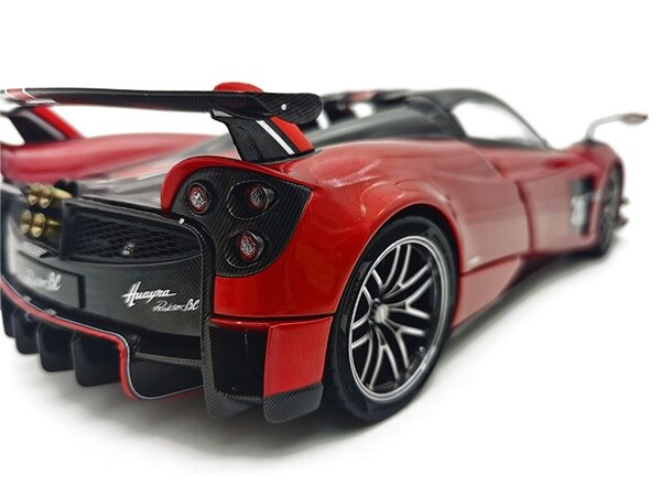 Pagani Pagani Huayra BC Roadster #20 2017 - 1:18 - LCD Model
