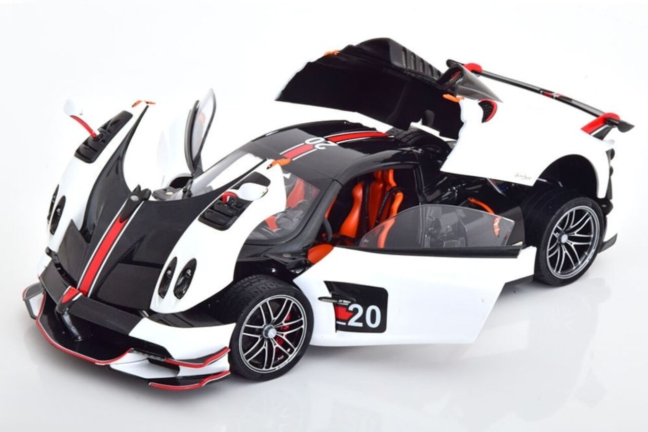 Pagani Pagani Huayra BC Roadster #20 2017 - 1:18 - LCD Model
