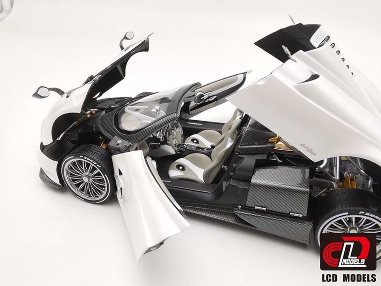 Pagani Pagani Huayra BC Roadster #20 2017 - 1:18 - LCD Model