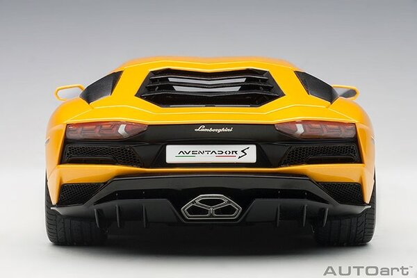 Lamborghini Lamborghini Aventador S - 1:18 - AUTOart