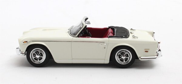 Triumph Triumph TR5 Cabriolet Open 1967 - 1:43 - Matrix Scale Models Triumph Triumph TR5 Cabriolet Open 1967 - 1:43 - Matrix Scale Models