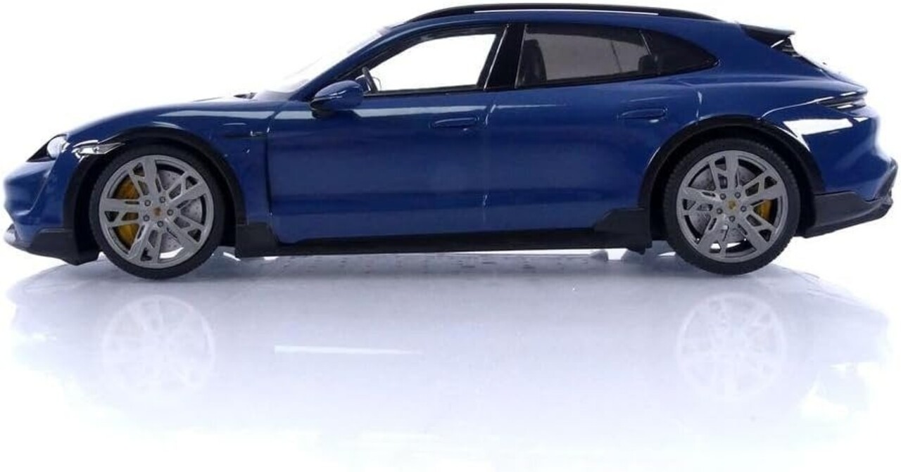 Porsche Porsche Taycan CUV Turbo S 2021 - 1:18 - Minichamps Porsche Porsche Taycan CUV Turbo S 2021 - 1:18 - Minichamps