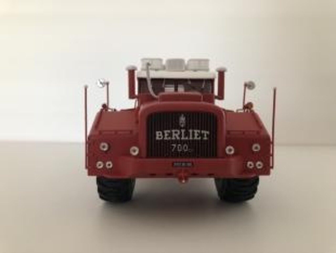 Berliet T100 n°1 1960 Rouge sans ridelles 1/43 - Norev