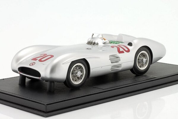 Formule 1 Mercedes-Benz W196R Streamliner #20 Karl Kling Second Place French GP 1954 - 1:18 - GP Replicas Formule 1 Mercedes-Benz W196R Streamliner #20 Karl Kling Second Place French GP 1954 - 1:18 - GP Replicas