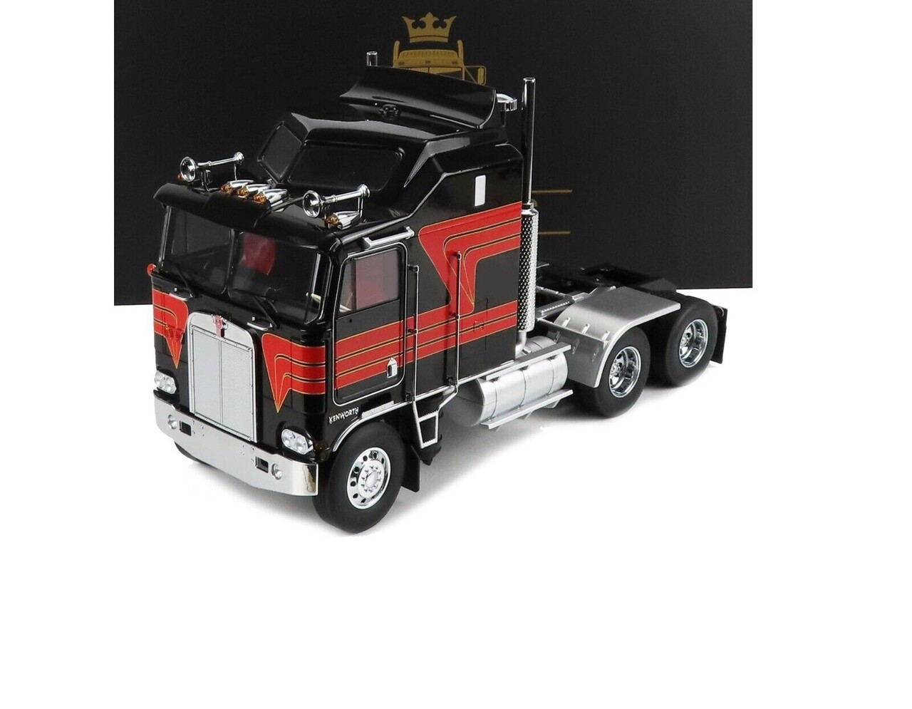 Kenworth Kenworth K100 Aerodyne Tractor 6x4 1976 - 1:18 - Road Kings Kenworth Kenworth K100 Aerodyne Tractor 6x4 1976 - 1:18 - Road Kings