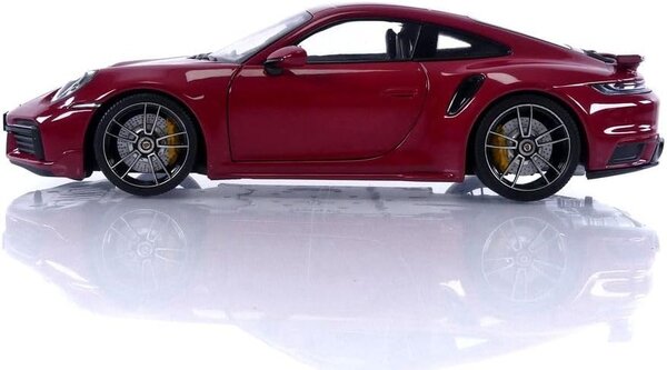 Porsche Porsche 911 (992) Turbo S Coupé Sport Design 2021 - 1:18 - Minichamps