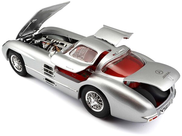 Mercedes-Benz Mercedes-Benz 300 SLR 'Uhlenhaut Coupe' - 1:18 - Maisto Mercedes-Benz Mercedes-Benz 300 SLR 'Uhlenhaut Coupe' - 1:18 - Maisto