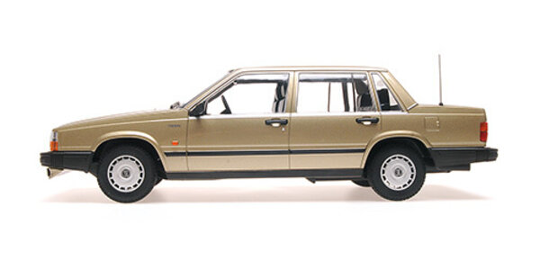Volvo Volvo 740 GL 1986 - 1:18 - Minichamps Volvo Volvo 740 GL 1986 - 1:18 - Minichamps