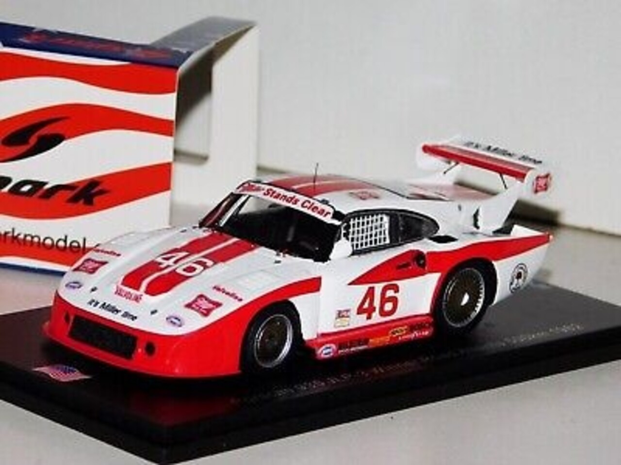 Porsche Porsche 935 JLP-3 #46 Winner Road Atlanta 500Km 1982 - 1:43 - Spark Porsche Porsche 935 JLP-3 #46 Winner Road Atlanta 500Km 1982 - 1:43 - Spark